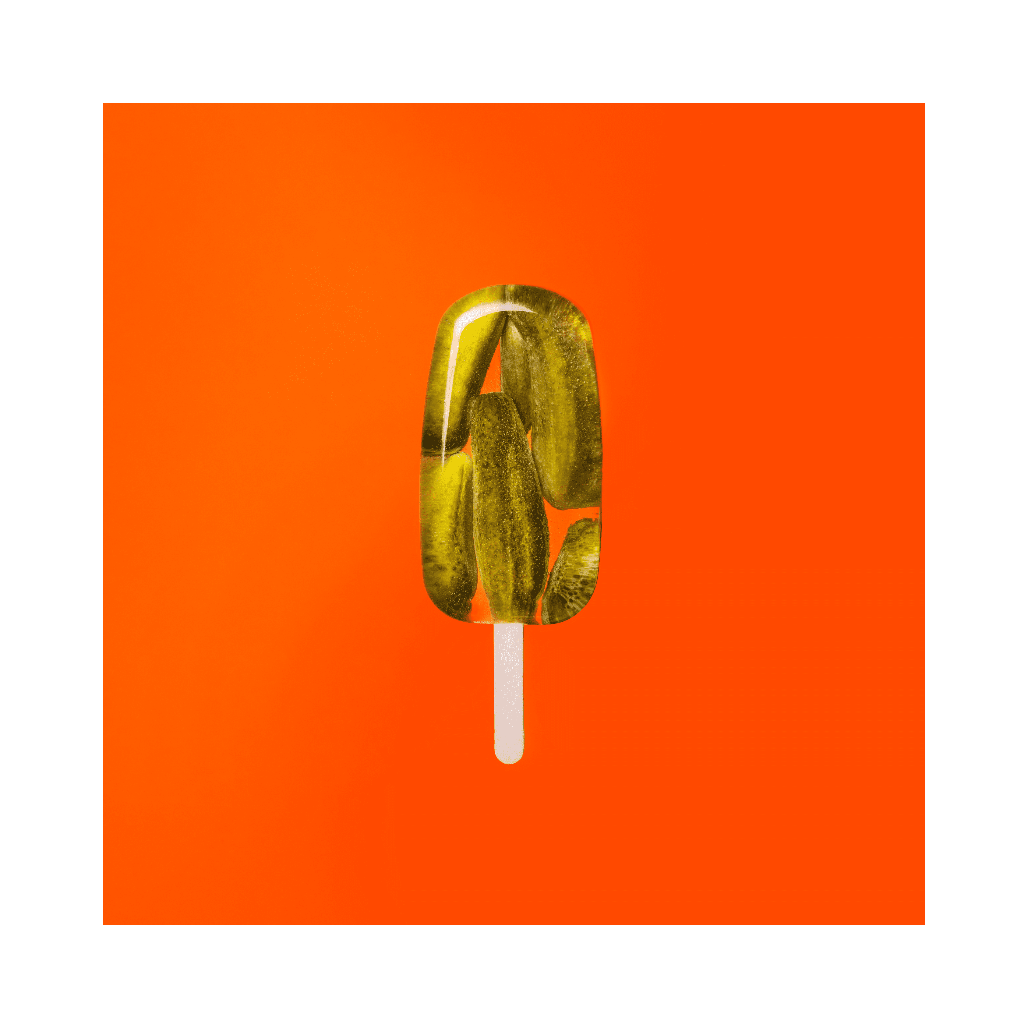 Ness Rubey, Görki Pleasure, 40x40cm, Photography. Edition of 20 pieces, 2022