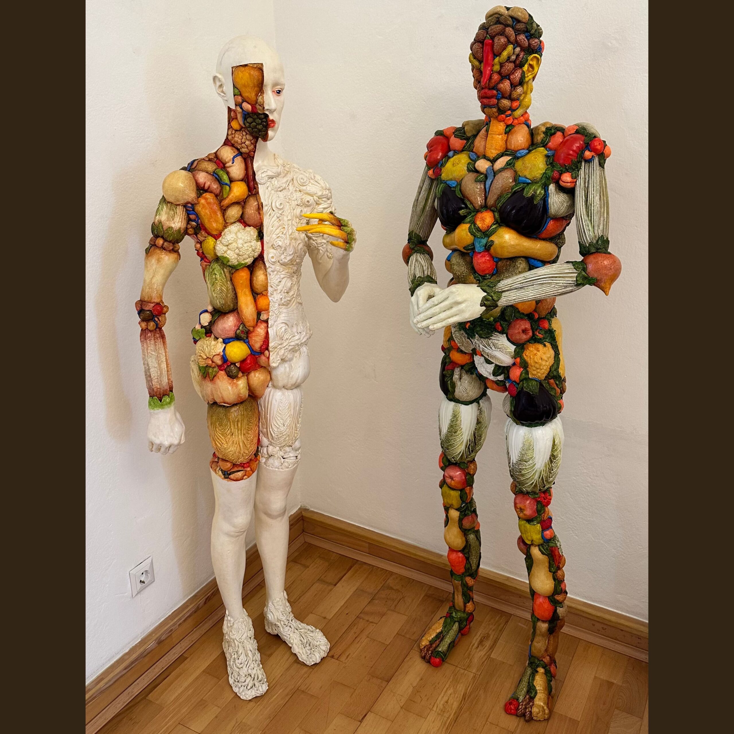 Malcolm Poynter, The meet, 170x60x40 cm, Glass fiber reinforced polyester, epoxy resin and oil glaze, 2010
