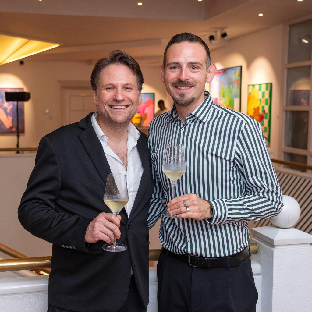dino-pearl-craving-wings-opening-vienna-9-galerie-dumas-linz