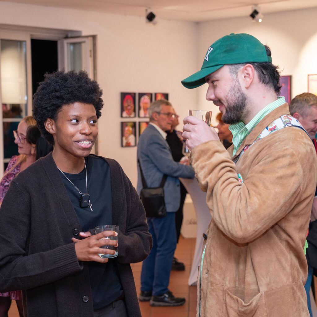 dino-pearl-craving-wings-opening-vienna-12-galerie-dumas-linz