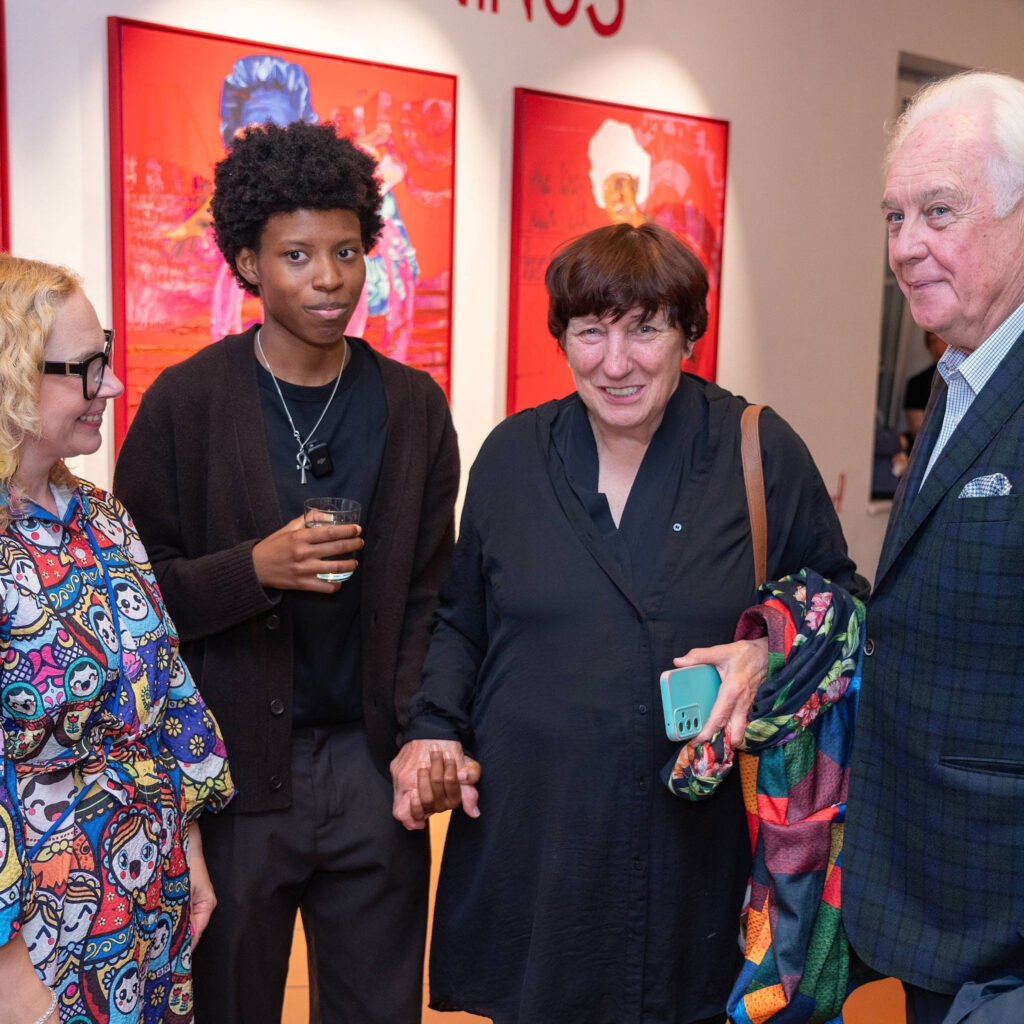 dino-pearl-craving-wings-opening-vienna-14-galerie-dumas-linz