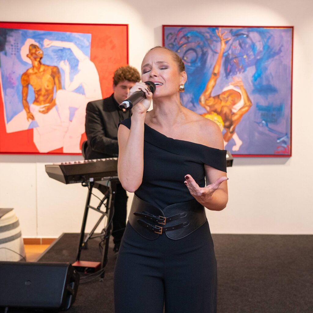 dino-pearl-craving-wings-opening-vienna-5-galerie-dumas-linz