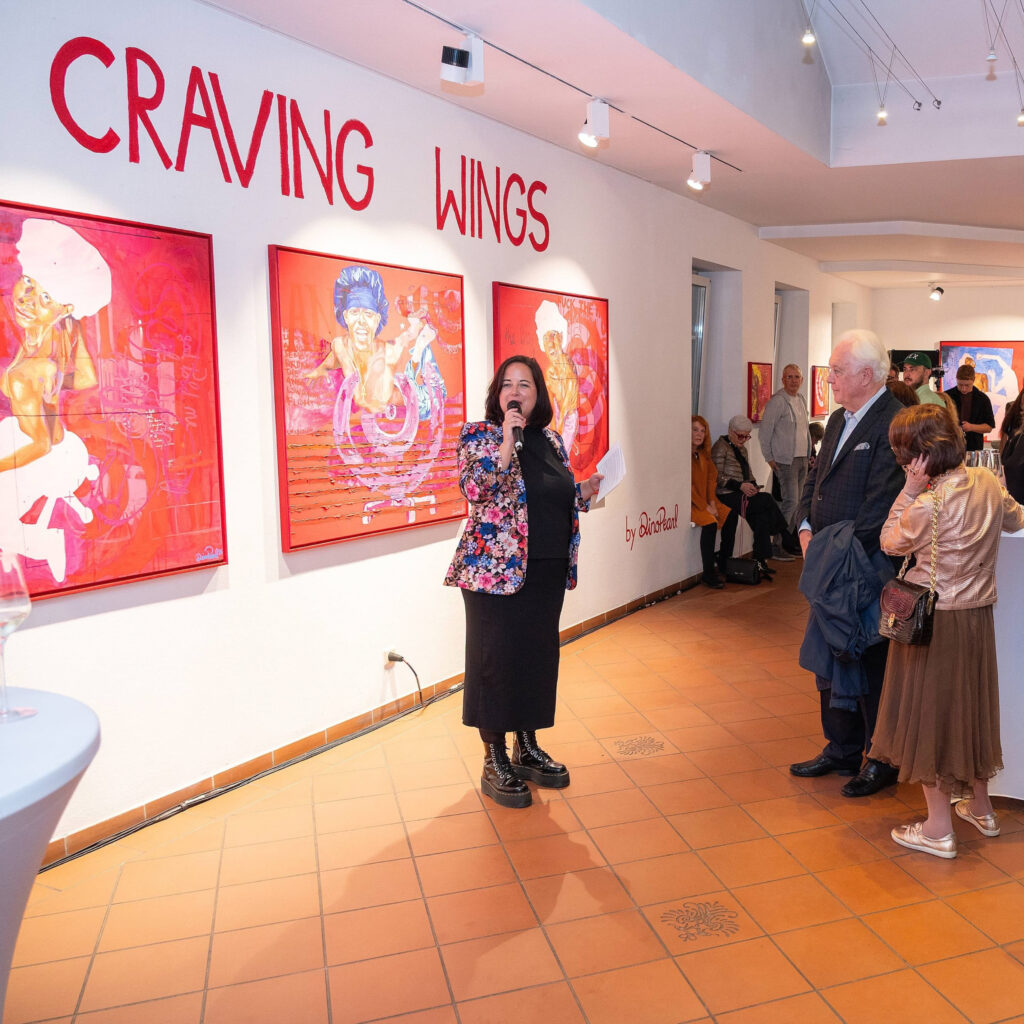 dino-pearl-craving-wings-opening-vienna-6-galerie-dumas-linz