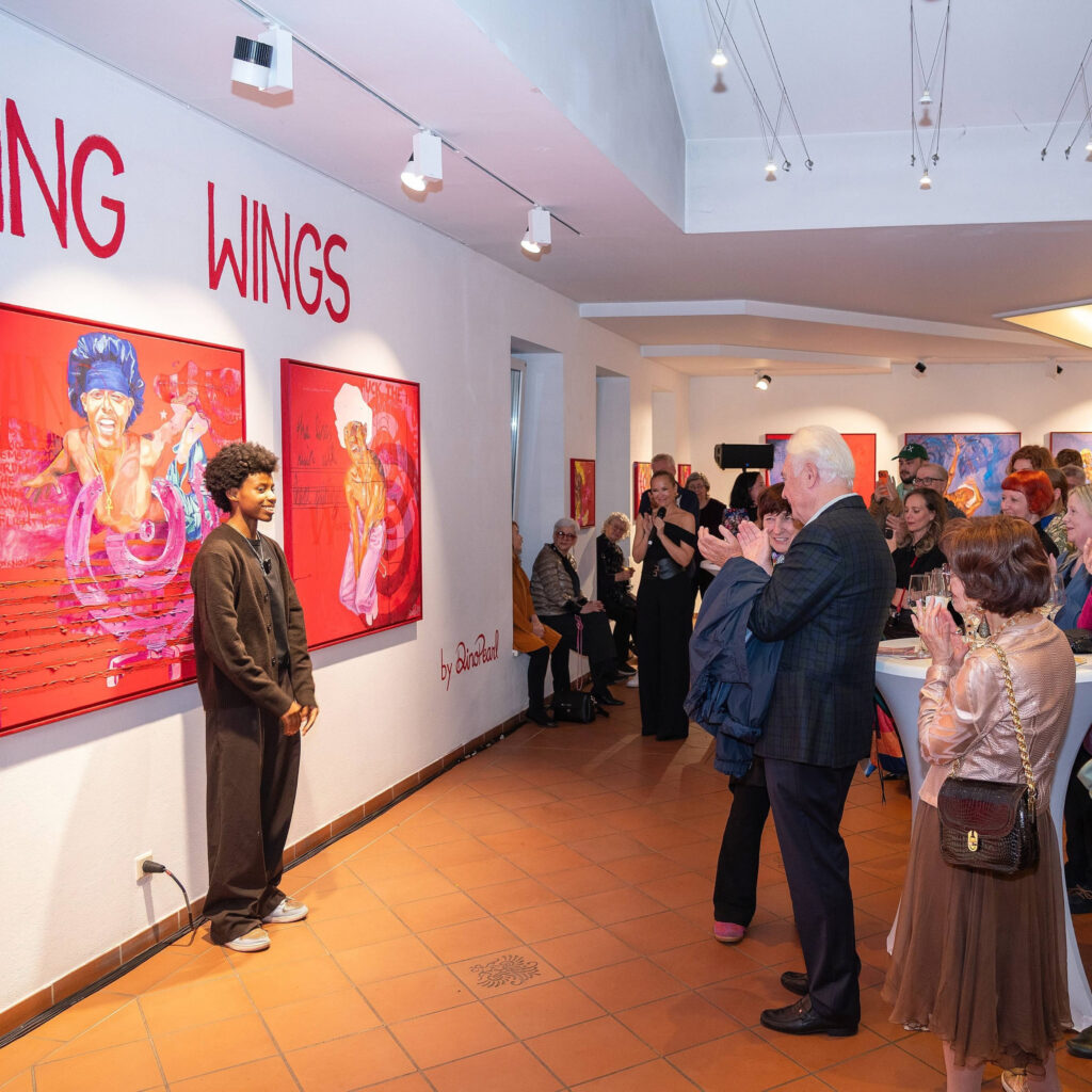 dino-pearl-craving-wings-opening-vienna-7-galerie-dumas-linz
